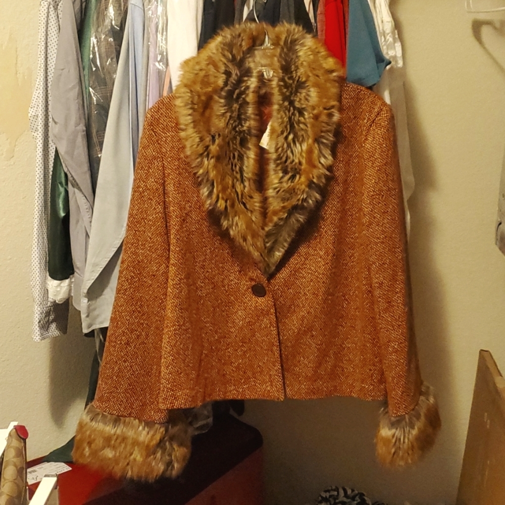 Vintage Tweed & Faux Fur Trim Blazer